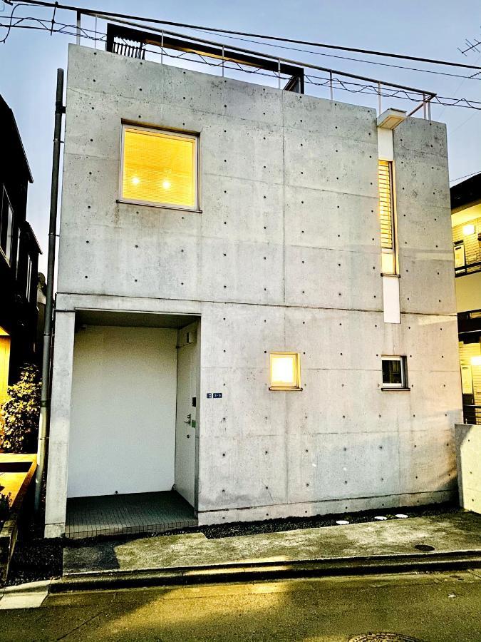 Jr Line, New Open Tokyo