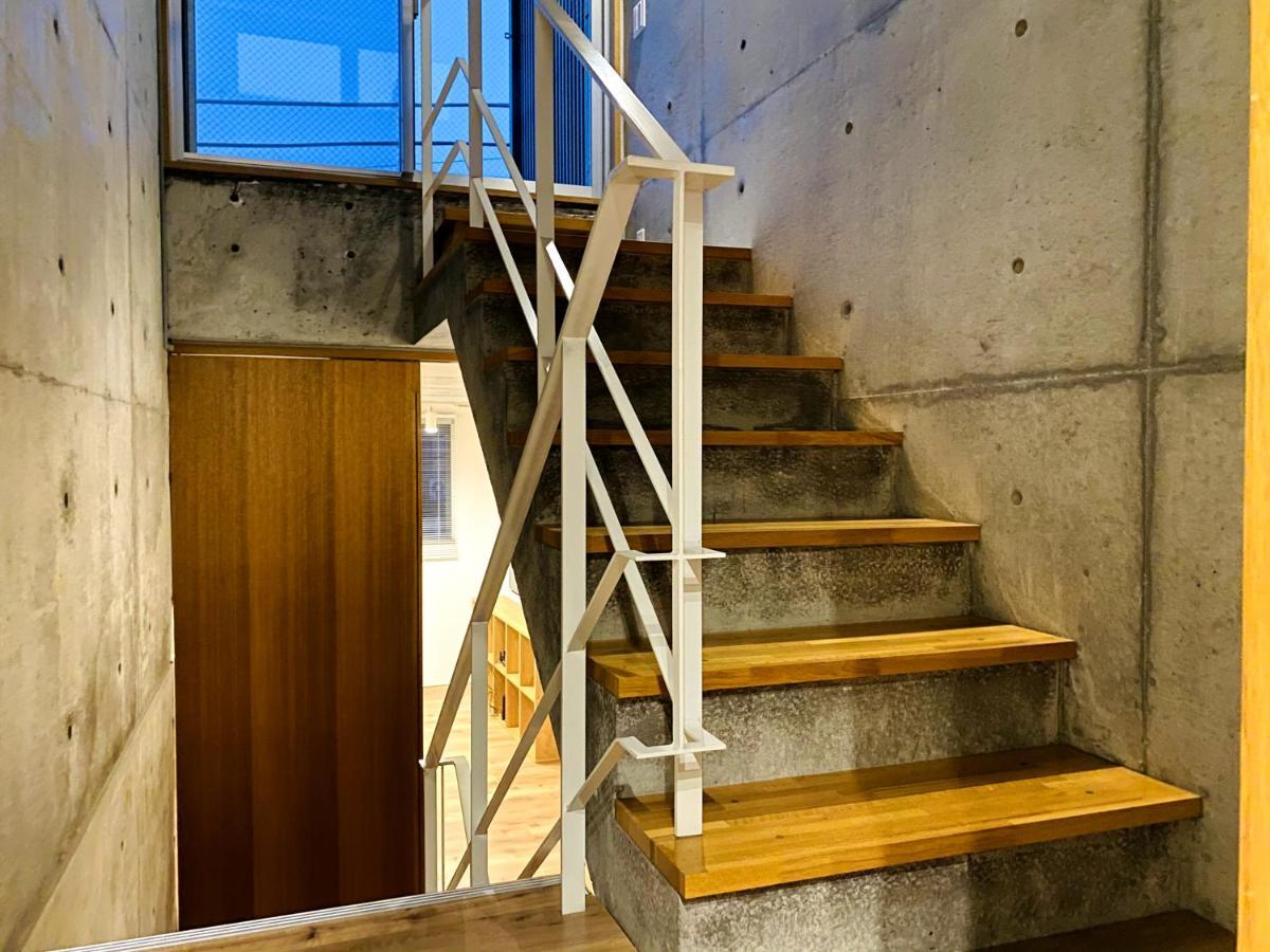 Jr Line, New Open Apartment
